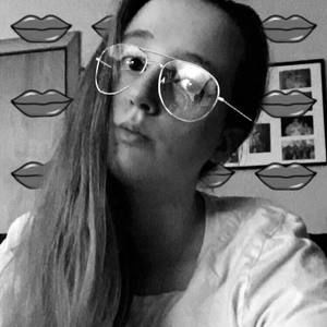 Meet your Posher, Jillian